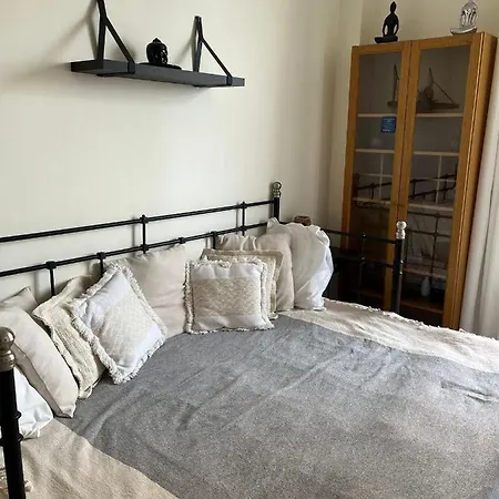 Apartment Pretty Studio : A Lovely Studio Lodges 3 Adults Close To Monte Carlo !